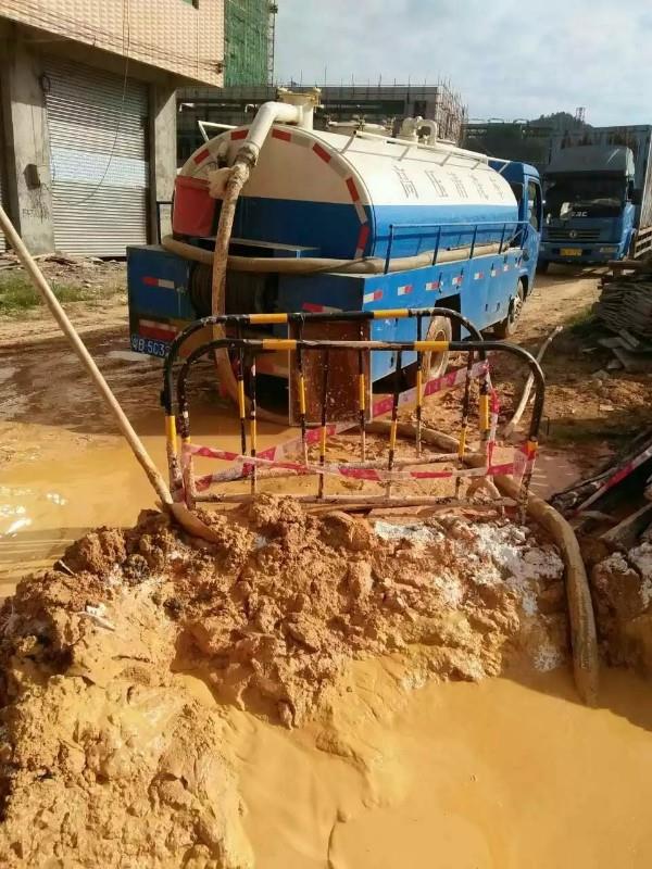 新河工地淤泥清淤